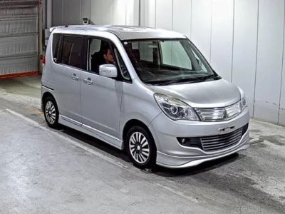 Mitsubishi Delica D:2