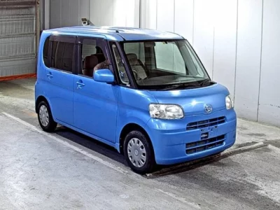 Daihatsu TANTO  с аукциона в Японии