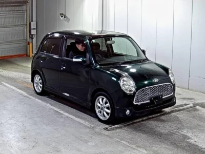 Daihatsu MIRA  с аукциона в Японии