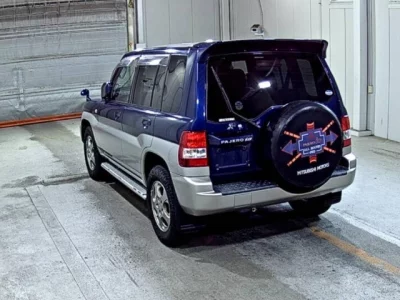 Mitsubishi Pajero iO