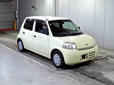 Daihatsu Esse  с аукциона в Японии