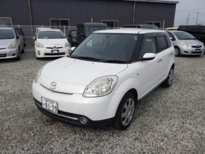 Mazda Verisa