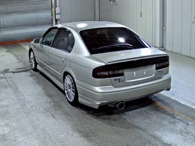 Subaru LEGACY B4