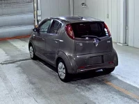 Subaru R2 лот № 8274 оценка R  с аукциона в Японии 1