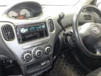 Toyota FUNCARGO лот № 23 оценка 3.5  с аукциона в Японии 2