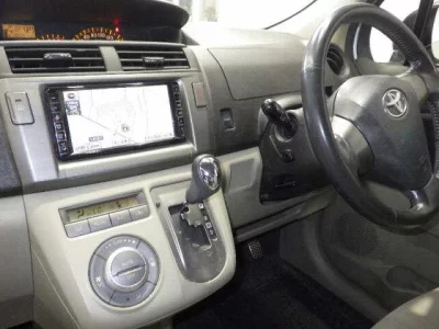 Toyota PASSO SETTE