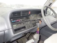 Toyota HIACE лот № 2561 оценка 3.5  с аукциона в Японии 2