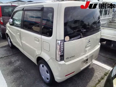 Mitsubishi eK Wagon