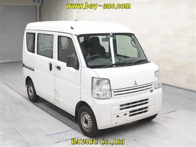 Mitsubishi Minicab Van