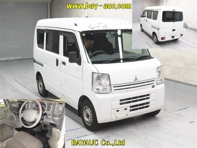 Mitsubishi Minicab Van