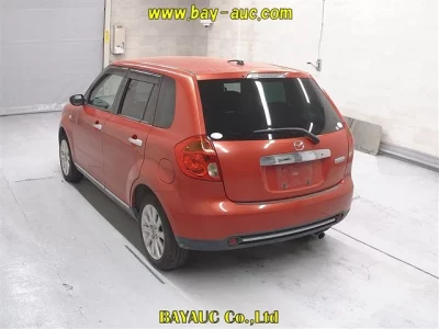 Mazda Verisa