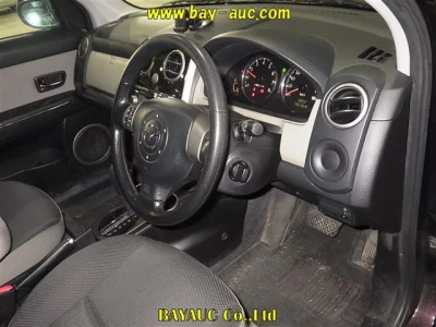 Mazda Verisa