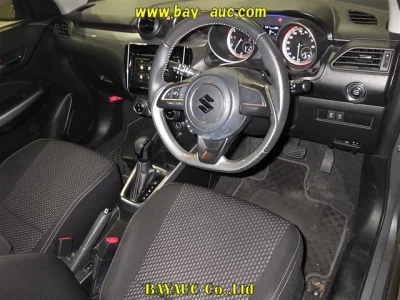 Suzuki SWIFT  с аукциона в Японии