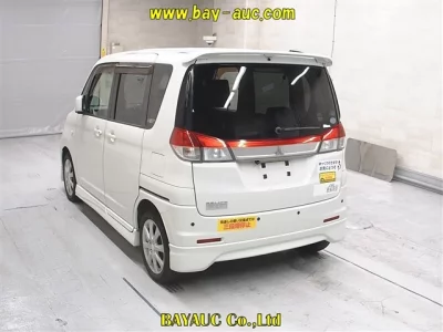Mitsubishi Delica D:2
