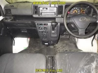 Daihatsu HIJET VAN лот № 111 оценка 3.5  с аукциона в Японии 5