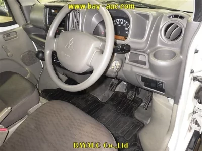 Mitsubishi MINICAB VAN