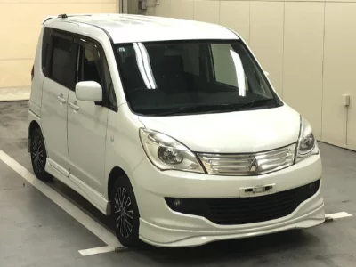 Mitsubishi Delica D:2