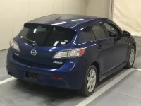 Mazda AXELA лот № 3704 оценка 3.5  с аукциона в Японии 3