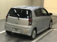Daihatsu MIRA лот № 4122 оценка 4  с аукциона в Японии 3