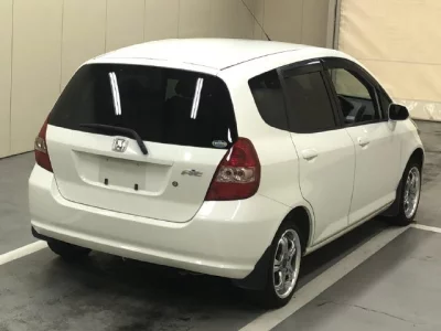 Honda FIT  с аукциона в Японии