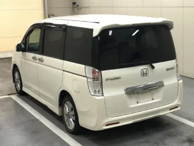 Honda STEP WAGON