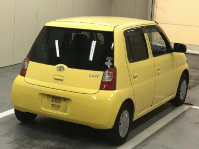 Daihatsu Esse