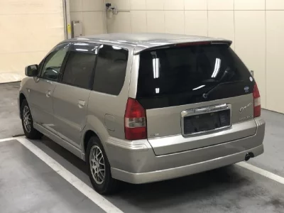 Mitsubishi Chariot Grandis