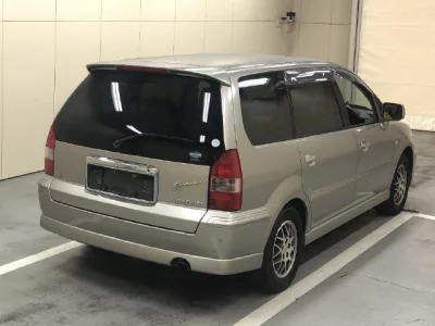 Mitsubishi Chariot Grandis