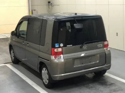 Honda MOBILIO  с аукциона в Японии