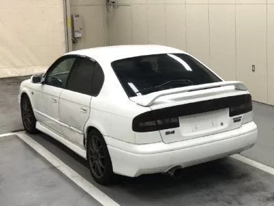 Subaru LEGACY B4