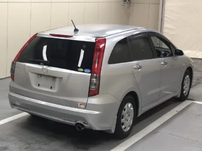 Honda STREAM  с аукциона в Японии