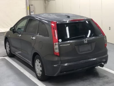 Honda STREAM  с аукциона в Японии