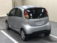 Mitsubishi I лот № 1297 оценка 4  с аукциона в Японии 1