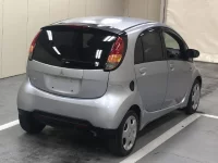 Mitsubishi I лот № 1297 оценка 4  с аукциона в Японии 3