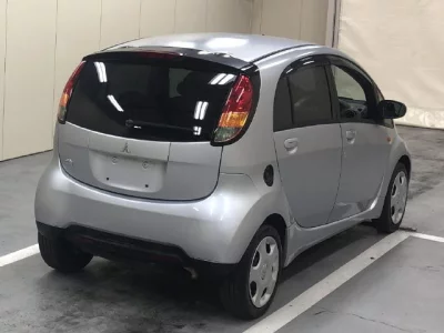 Mitsubishi I  с аукциона в Японии