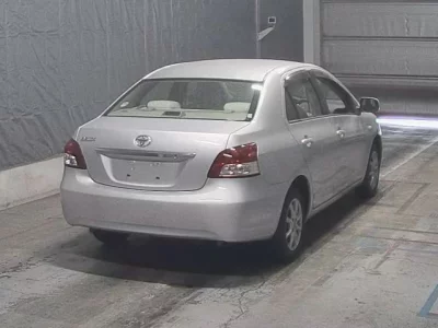 Toyota BELTA  с аукциона в Японии