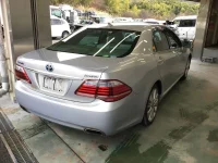 Toyota CROWN лот № 7527 оценка 3.5  с аукциона в Японии 3