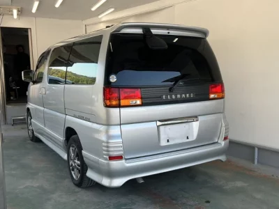 Nissan Elgrand