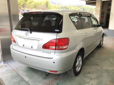 Toyota Ipsum