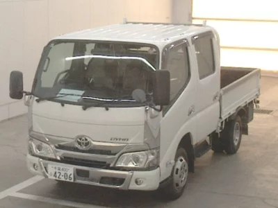 Toyota DYNA  с аукциона в Японии