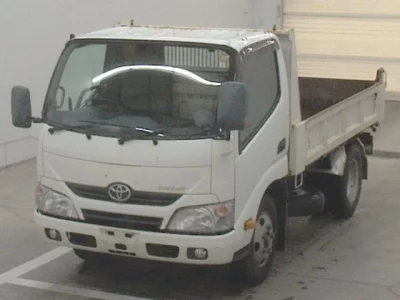 Toyota DYNA  с аукциона в Японии