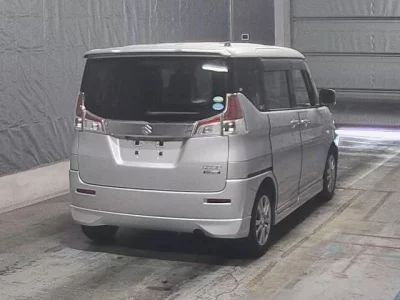 Suzuki Solio