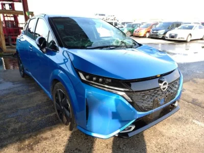 Nissan AURA