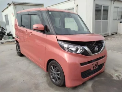 Nissan ROOX