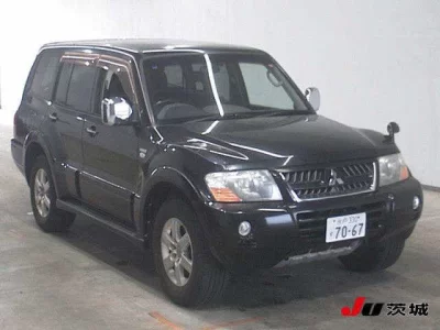 Mitsubishi PAJERO