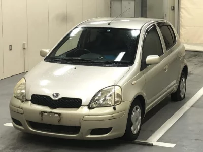 Toyota VITZ  с аукциона в Японии