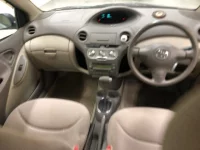 Toyota PLATZ лот № 3028 оценка R  с аукциона в Японии 4