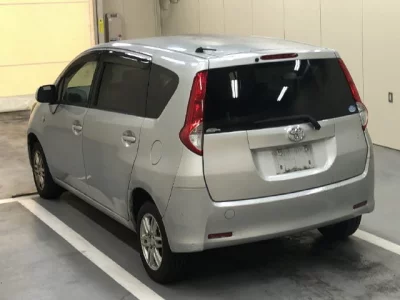 Toyota Passo Sette