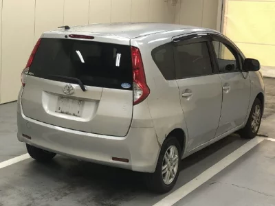 Toyota Passo Sette