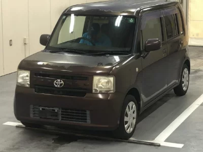 Toyota PIXIS SPACE  с аукциона в Японии